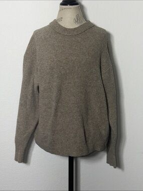 American Eagle Outfitters Women's Taupe Crewneck Sweater
